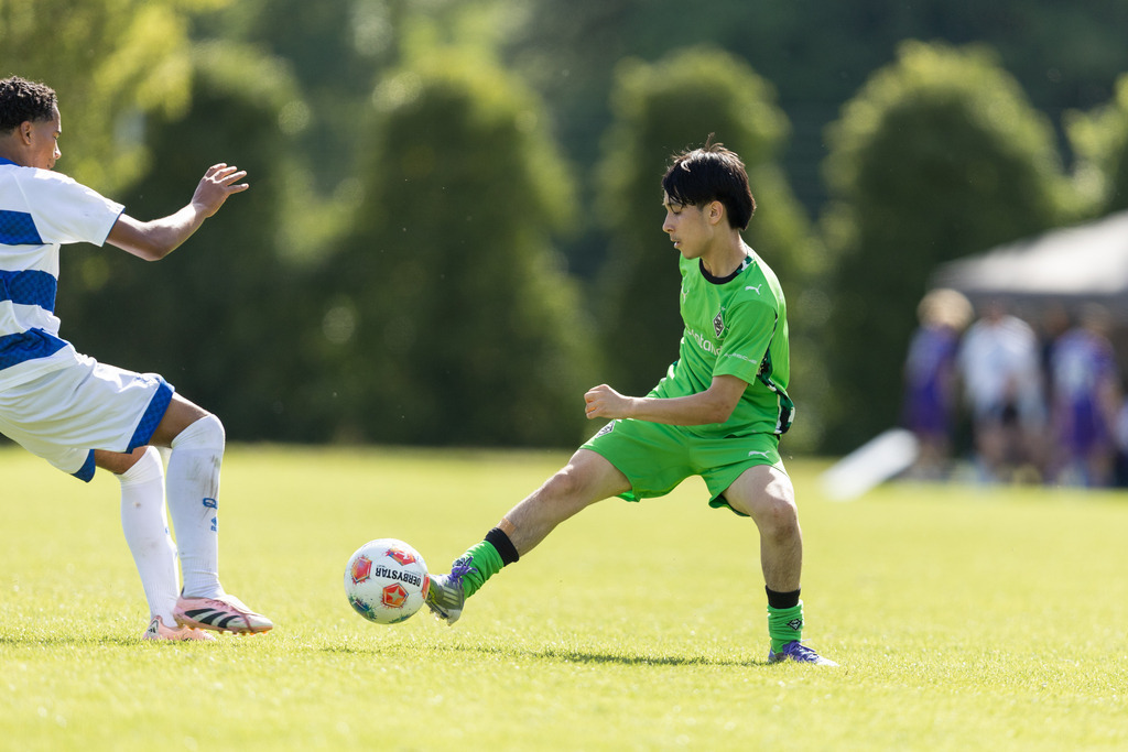 Fußball I Männer I 40. Pfingscup Hollage I 13199 | realhellocedii - Realisiert mit Pictrs.com