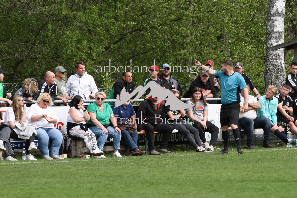 993T5820 | wer meckert fliegt