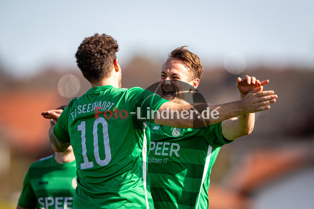 SG SV Eberfing/SV Söchering gegen FC Seeshaupt | Fußball A-Klasse Herren Gruppe 5, SG SV Eberfing/SV Söchering gegen FC Seeshaupt, 20241027,Torjubel Denis SULZMANN (FC Seeshaupt 17),2024-10-27 in Eberfing (Sportpark Eberfing), Mario LUNA GARCIA (FC Seeshaupt 10), Denis SULZMANN (FC Seeshaupt 17)Copyright: WolfgangxLindner www.foto-lindner.de