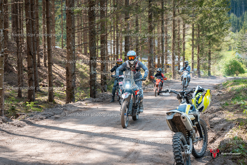 fuernholzer_250501-C1-801 | Fotografische Impressionen von der Red Stag Enduro Extreme by fuernholzer-photography.com. Endurosport in Österreich fotografisch festgehalten von fuernholzer. Auftragsfotografie für Private, Gewerbefotos und Industriefotografie. Eventfotografie, Sportfotografie und Motorsportfotografie. Anbieter von Fotoworkshops, Fototraining, fotografischen Vorträgen und Fotoseminaren.