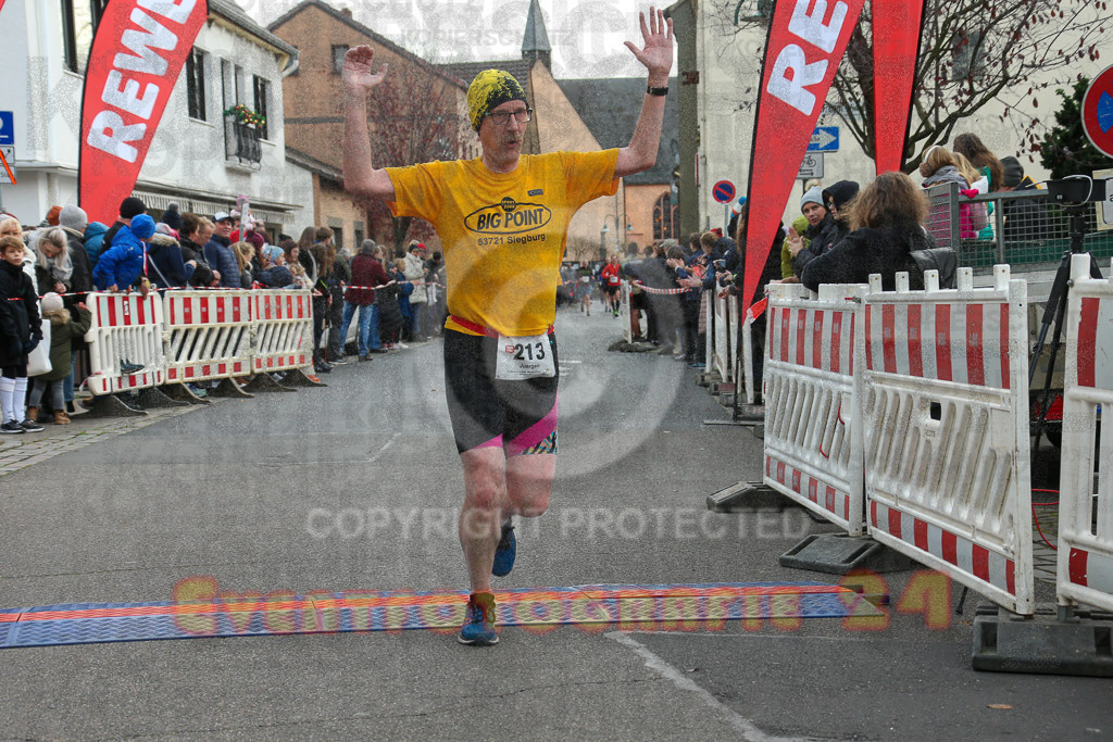 221127_1216_EX1_2287 | Sportfotografie im Rhein-Sieg Kreis, Köln, Bonn, NRW, Rheinland Pfalz, Hessen, etc. Unser Tätigkeitsfeld umfasst den Laufsport vom Volkslauf über den Marathon, Duathlon, Triathon bis zum Ultralauf wie Kölnpfad Ultra oder Schindertrail.