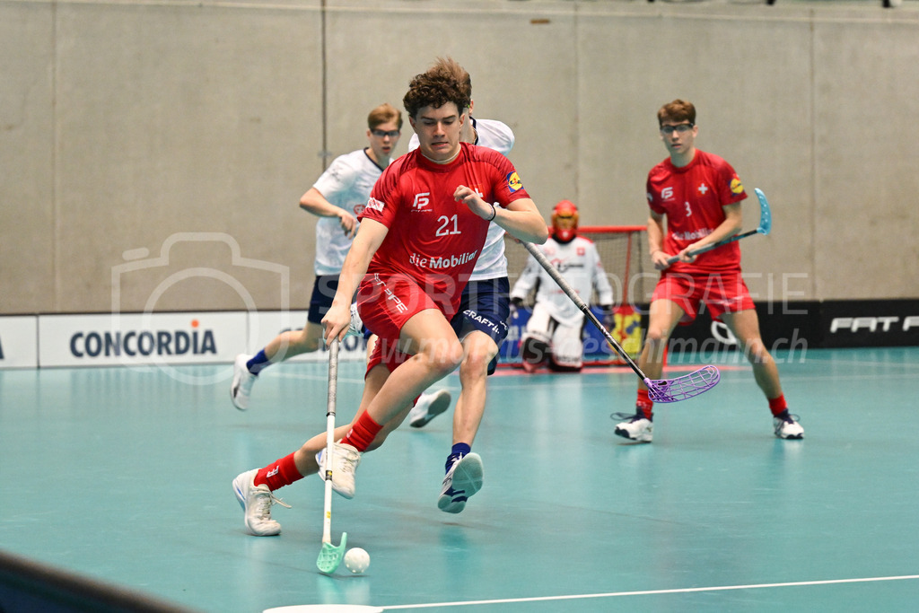 Switzerland B U19 vs Finland U19 - 2. February 2024 | Switzerland B U19 vs Finland U19
U19 Men International Matches in Switzerland
GoEasy Arena, Siggenthal Station
Switzerland defender #21 Florin Fehr.
Credit: Markus Aeschimann | <a href="https://www.markus-aeschimann.ch">Sportfotografie Markus Aeschimann</a> | <a href="https://www.instagram.com/sportfotografie.aeschimann">@sportfotografie.aeschimann</a> - Realisiert mit Pictrs.com