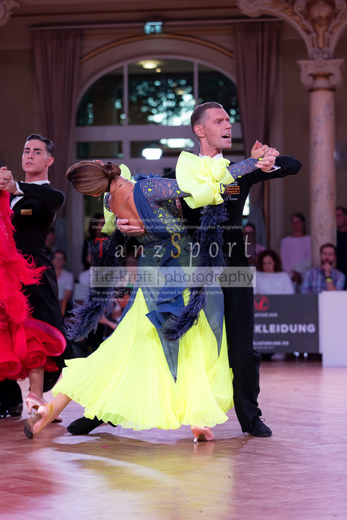 20240706_WDSF_RS_Std_11139 | Tanzsportbilder, Standardtanz, Lateintanz, WDSF, DTV, LTVB, dancecomp, goc, hessen tanzt, blaues band der spree, walzer, tango, wiener walzer, slowfox, quickstepp, samba, rumba, cha-cha-cha, paso doble. jive, hd-kroft photography, turniertanzsport