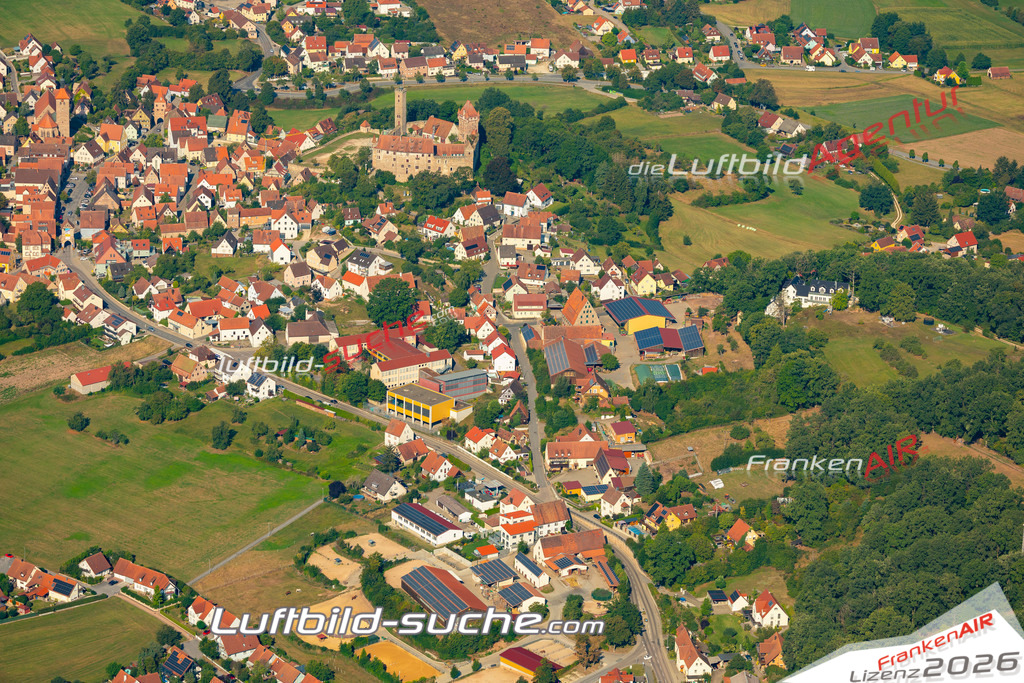 Das Luftbild zeigt :  Abenberg - Die Luftaufnahme wurde 2024 vom UL-Flugzeug aus erstellt ( keine Drohne ) - Hochauflösende Luftaufnahme - Für grossformatige Ausdrucke geeignet. Die Geschenkidee !Mit Lizenz und Bildrechte bestellbar