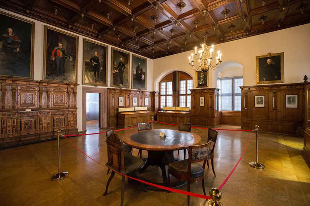 Stadtgeschichtliches Museum Leipzig - Ratsstube | Entdecke über 20 Kategorien Leipzig-Motive: Foto-Downloads, hochwertige Poster, Leinwand- & Fine-Art-Prints. Jetzt Lieblingsfoto im Bildlexikon Leipzig Shop bestellen!