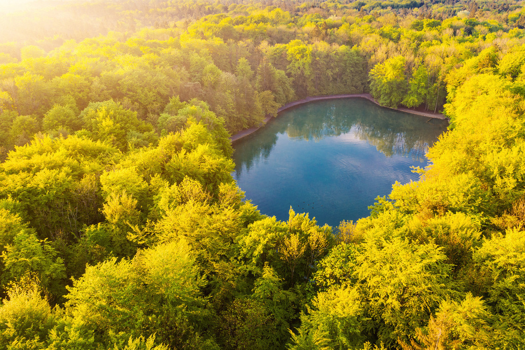 K-6 | Online Shop für Stock Fotos aus Augsburg und der ganzen Welt.
Europa, Seychellen, Island, Korsika, Sardinien, Griechenland, Deutschland,... - Realisiert mit Pictrs.com