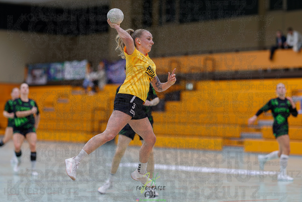 Frauen Oberliga Mitte (HHV); HSG Kleenheim/Langgöns II - HSG Eibelshausen/Ewersbach | Frauen Oberliga Mitte (HHV); HSG Kleenheim/Langgöns II - HSG Eibelshausen/Ewersbach am 01.11.2025 in Oberkleen (Weidig-Halle)Photo © 2025 - Jörg Heinrich - Realisiert mit Pictrs.com