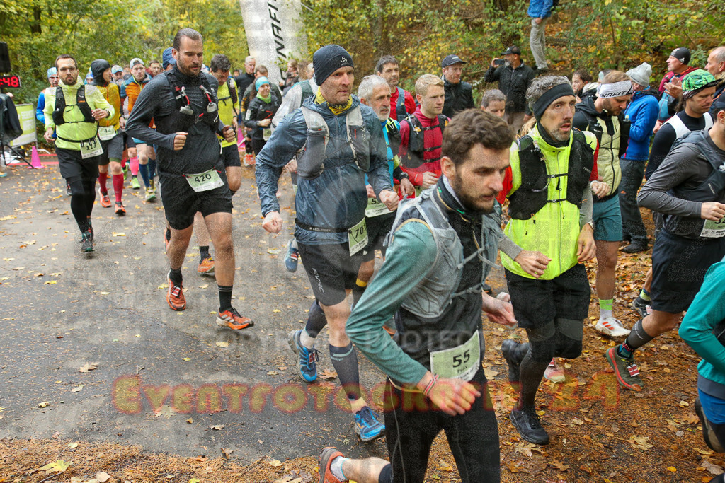 251026_1002_EX1_9676 | Sportfotografie im Rhein-Sieg Kreis, Köln, Bonn, NRW, Rheinland Pfalz, Hessen, etc. Unser Tätigkeitsfeld umfasst den Laufsport vom Volkslauf über den Marathon, Duathlon, Triathon bis zum Ultralauf wie Kölnpfad Ultra oder Schindertrail.