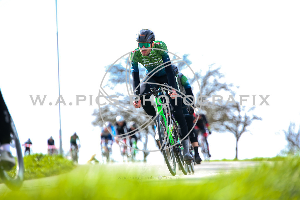 ..... | LEONDING,AUSTRIA,24.März.24 - 63.Radsaisoneröffnungsrennen Leonding Road Cycling League , Image shows: 
Photo: WAPICS / Andreas Willdoner
