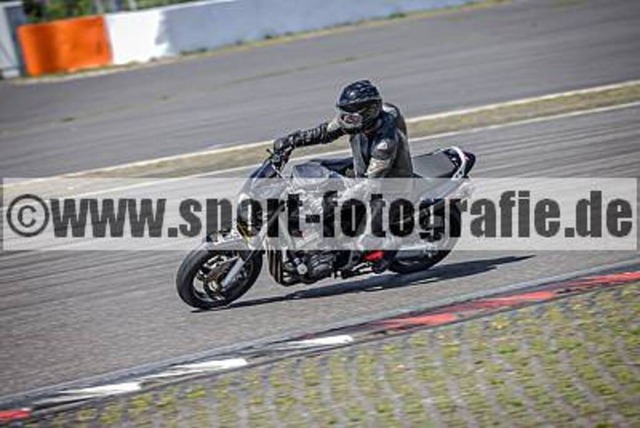 pube8525 | Professionelle Fotos von Sportveranstaltungen, aber auch Hochzeiten und anderen Events. - Realisiert mit Pictrs.com