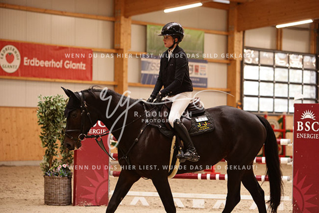 1J2A7759Leni Pell_ Emilie H_ Kn244_ Glantz_ Hohen Wieschendorf | Foto- und Videografie für alles rund ums Pferd. Hochwertige Bilder und Videos vom Spring- und Dressurreiten, Voltigieren & mehr. Jetzt aktuelle Veranstaltungen und Preise im Shop ansehen. - Realisiert mit Pictrs.com