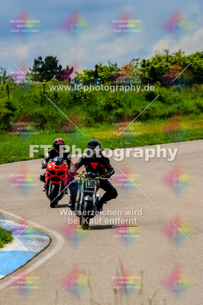 MotoTeam-0153 | Hier findet Ihr Bilder von Touristenfahrten auf der Nürburgring Nordschleife oder von anderen Veranstaltungen die ich besucht habe. Viel Spass beim Durch Schauen 