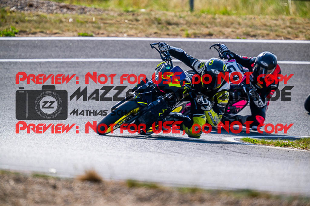 MaZZes_FotoMatrix_220722_8734 | TWIN