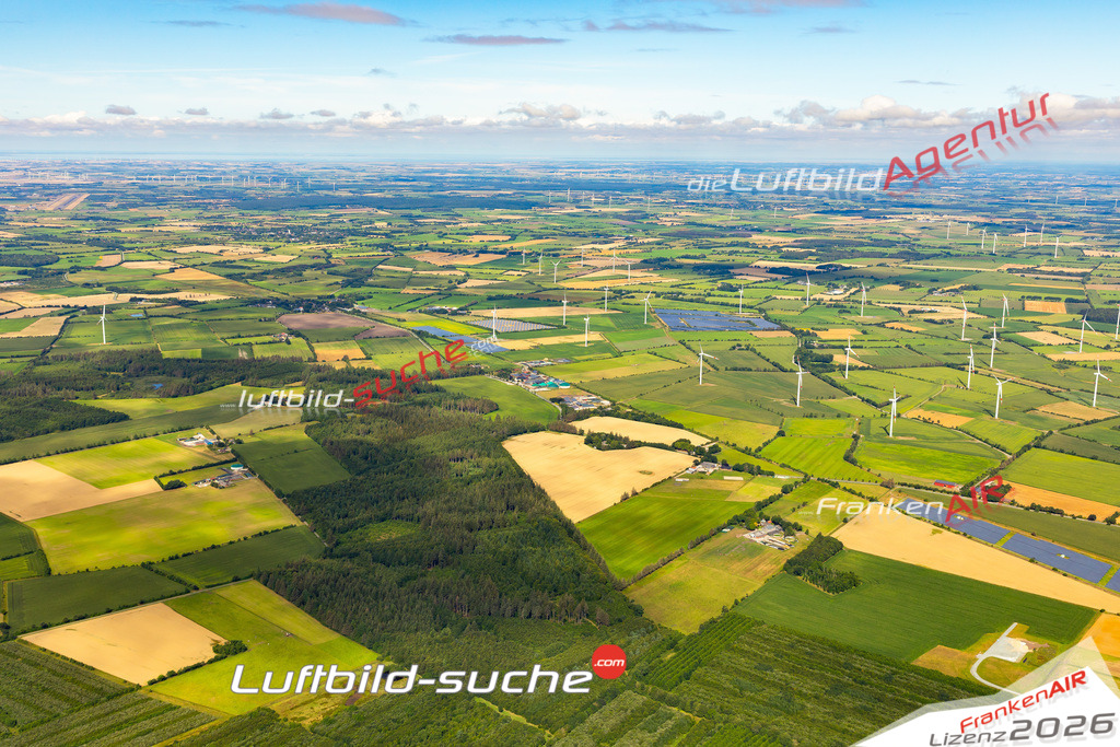 Die Luftaufnahme Windpark - Schafflund wurde 2022 vom Flugzeug aus (keine Drohne) erstellt. Hohe Auflösung -für große Poster und Wandbilder geeignet - Garantiert!