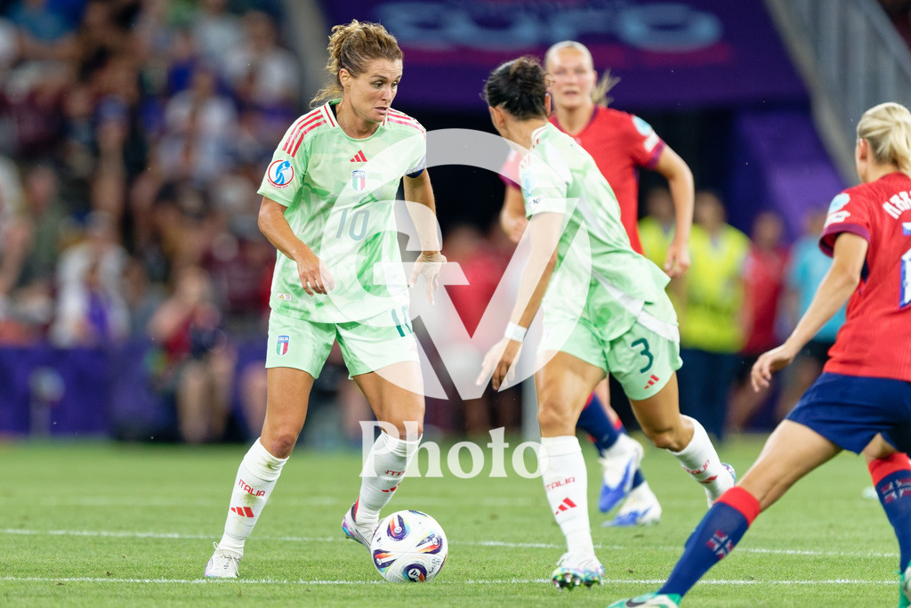 Norway v Italy - UEFA Women's EURO 2025 Quarter-Final | GENEVA, SWITZERLAND - JULY 16: Cristiana Girelli of Italy controls the ball  during the UEFA Women's EURO 2025 Quarter-Final match between Norway and Italy at Stade de Geneve on July 16, 2025 in Geneva, Switzerland. (Photo by Giuseppe Velletri/Sports Press Photo/Getty Images)