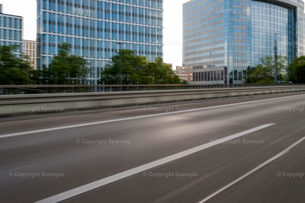 CAR_City_Bridge8_Rig | light 11/25° - Drive - Realisiert mit Pictrs.com