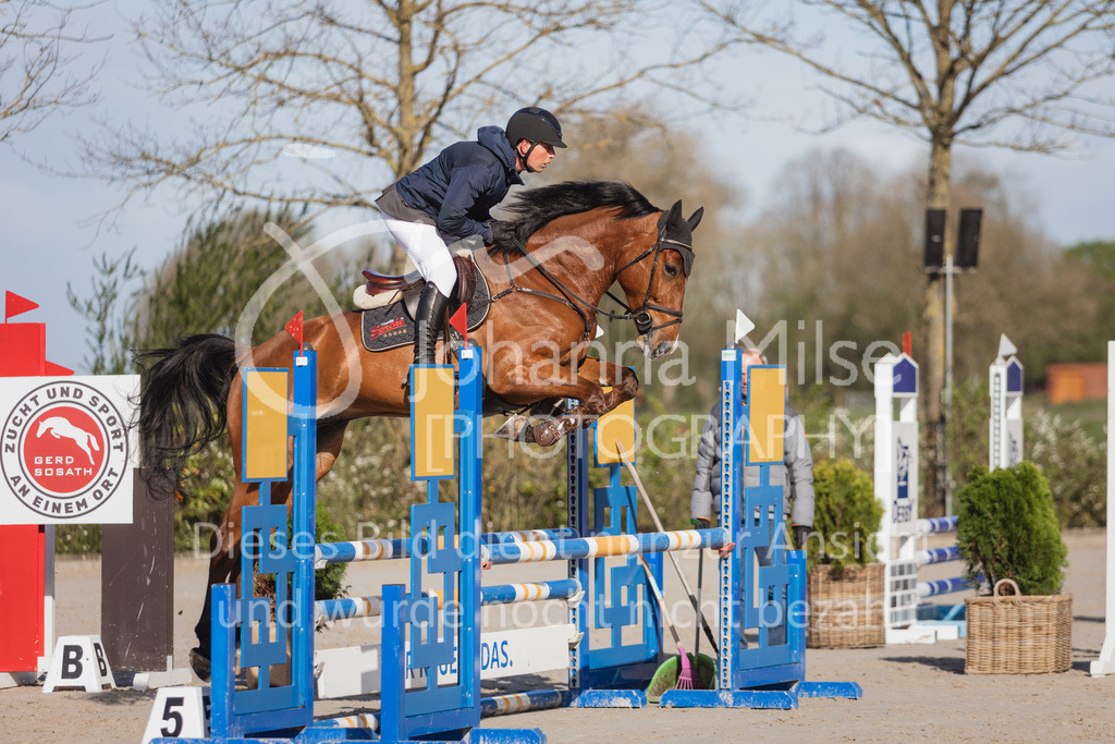 230425_Lemwerder_SprPf-A1St-100 | Deine schönsten Turniermomente als professionelle Fotos! Entdecke hochwertige Pferdesport-Fotografie im Online-Shop. Jetzt Fotos finden & bestellen!