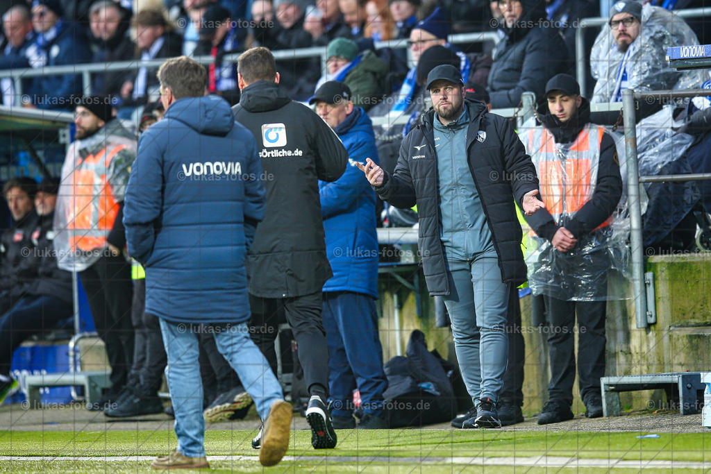22. Dezember 2024 | VfL Bochum – FC Heidenheim | Zum Jahresabschluss gelang dem VfL Bochum der erste Saisonsieg. Das Duell mit Heidenheim wurde 2:0 gewonnen - Realisiert mit Pictrs.com