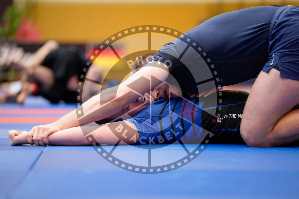 20240203PBB08264 | Fighters compete during the Brazilian Jiu-Jitsu Championship of the AJP Tour in Maintal by Frankfurt am Main, Germany, on February 2, 2024.