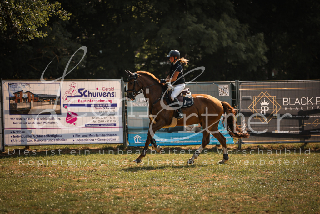 13.FrPfA00144 | Leoni Ertmer Photography - Realisiert mit Pictrs.com