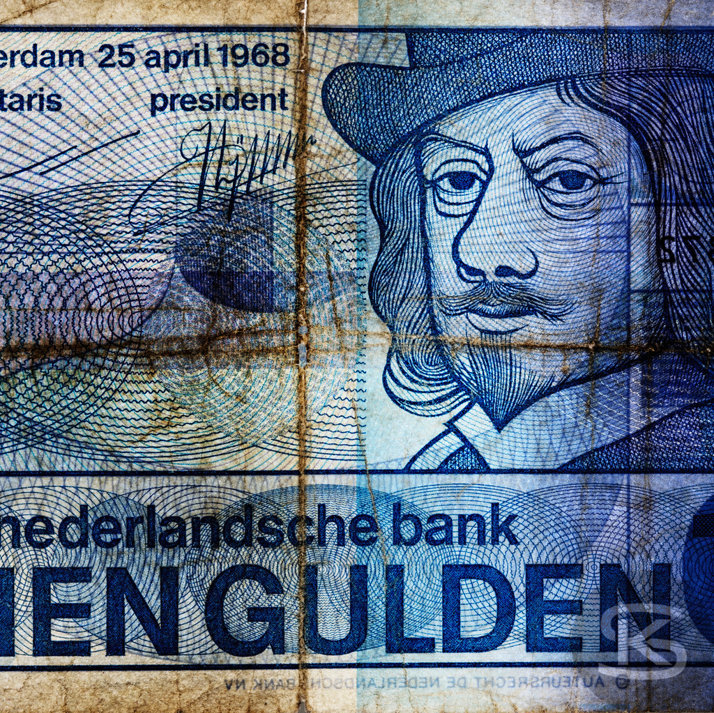 NIEDERLANDE - Frans Hals | Maler, 1582-1666 | Entdecken Sie "Gesichter der Währungen" – eine einzigartige Fotoserie von Stefan Kuhn, die Banknoten aus aller Welt als Kunstwerke neu interpretiert. Vorder- und Rückseite verschmelzen zu faszinierenden Kompositionen.  - Realisiert mit Pictrs.com