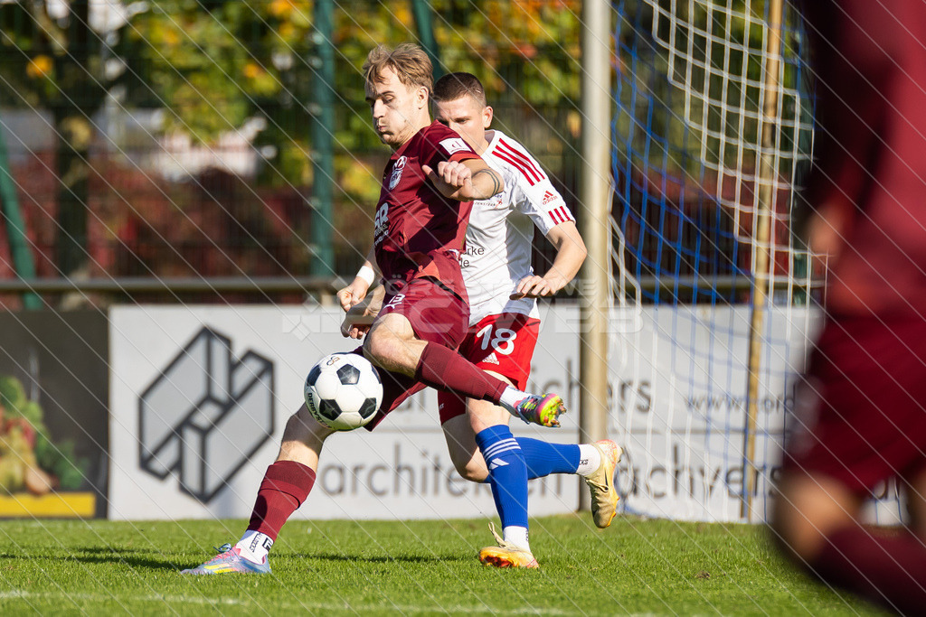 20250928_Picselweb-Fotografie_1R3_1300 | Spielszenen aus dem Spiel VfL Güldenstern Stade - Rotenburger SV. Ergebnis 0:3 - Realisiert mit Pictrs.com