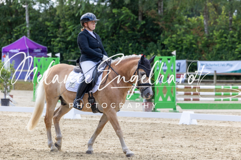 7I8A4113 | melanie-engelhardt-photography - Realisiert mit Pictrs.com