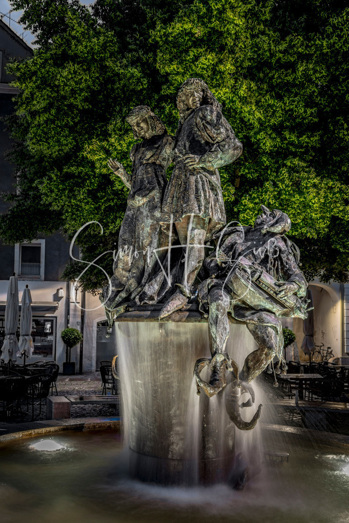 Brunnen am Amberger Marktplatz | simonsuess - Realisiert mit Pictrs.com