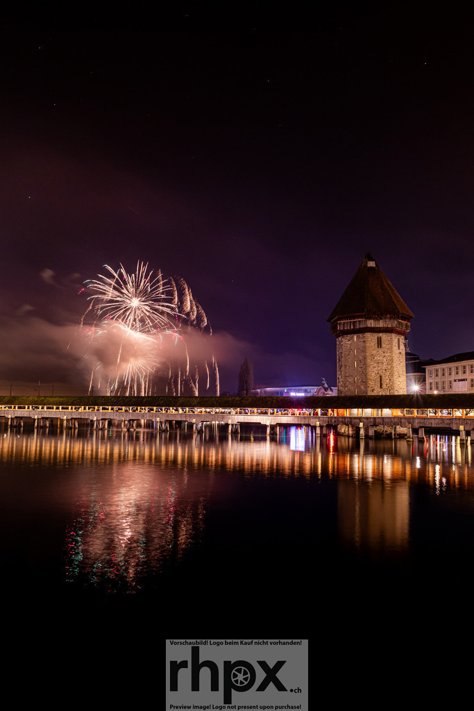  Neujahrszauber Luzern 2025 | Stimmungsvolle Fotokunst aus Luzern. Erlebe den Pilatus, den See und die Stadt Luzern in exklusiven Aufnahmen in der Fotogalerie & Shop. - Realisiert mit Pictrs.com