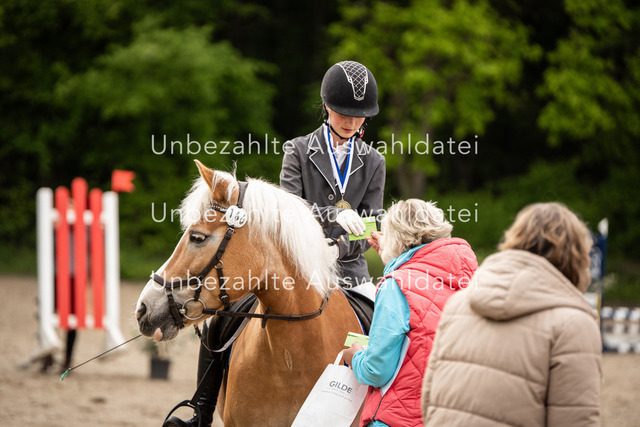 Bad_Meinberg_07783 | saradresslerfotografie - Realisiert mit Pictrs.com