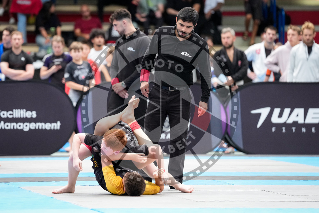 20250920PBB3873 | Athletes compete during the AJP Tour Hamburg International Jiu-Jitsu Championship, on September 20, 2025 in Hamburg, Germany. © Chiara Dazi / photoblackbelt