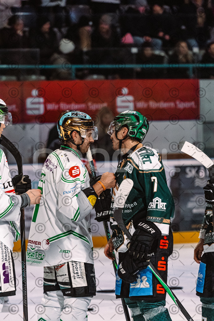 Erding_vs_Alligators_02_01_2026-86 | Höchstadt Alligators Fotogalerie: Eishockey-Action aus Franken. Professionelle Spielfotos, Portraits & Stadionbilder zum Download. Jetzt entdecken! - Realisiert mit Pictrs.com