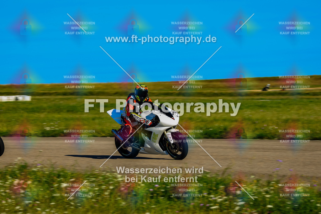 029-1363 | Hier findet Ihr Bilder von Touristenfahrten auf der Nürburgring Nordschleife oder von anderen Veranstaltungen die ich besucht habe. Viel Spass beim Durch Schauen 