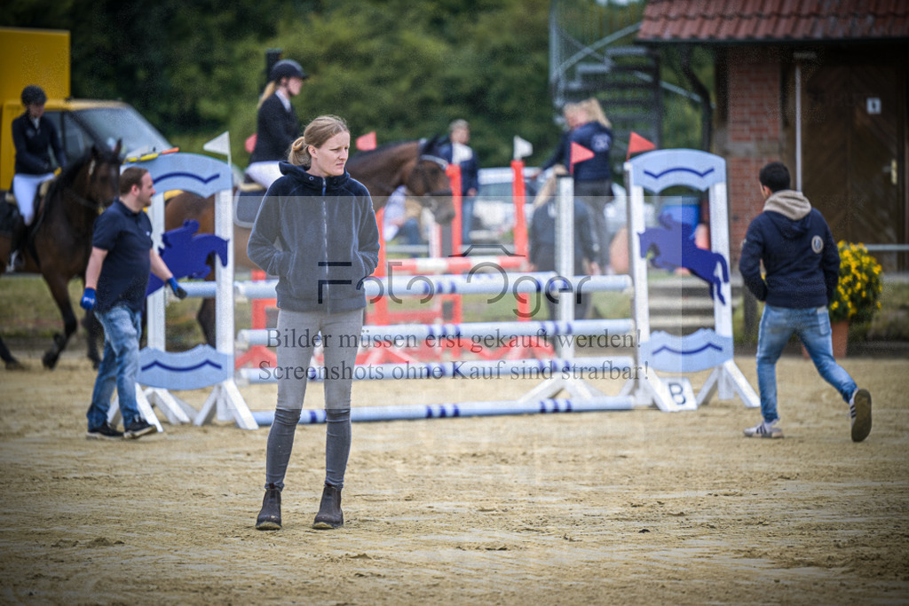 DOS_4340 | Entdecke hochwertige Reitturnierfotos von Foto Oger. Professionell, emotional und authentisch – jetzt Lieblingsmomente im Shop bestellen.Deutschlandweite Turnierfotografie. - Realisiert mit Pictrs.com