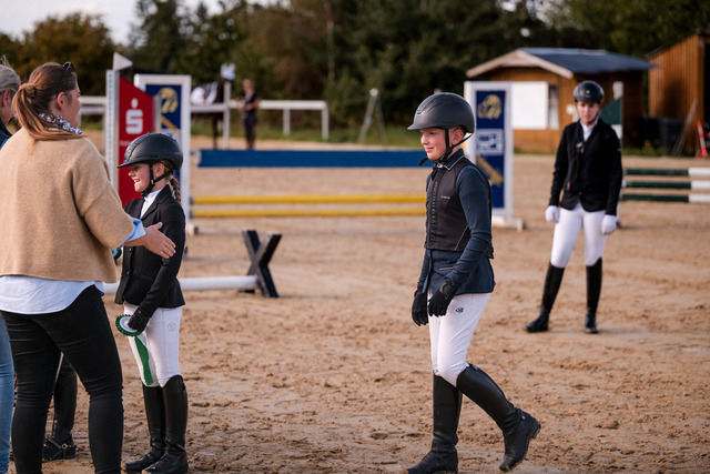 2026_10_03_Siefer-Hof_150427_Z81_44206497 | Professionelle Reitsport-, Turnier- und Eventfotografie von Robert Broda. Galerien mit ausgewählten und bearbeiteten Bildern direkt online ansehen und bestellen.