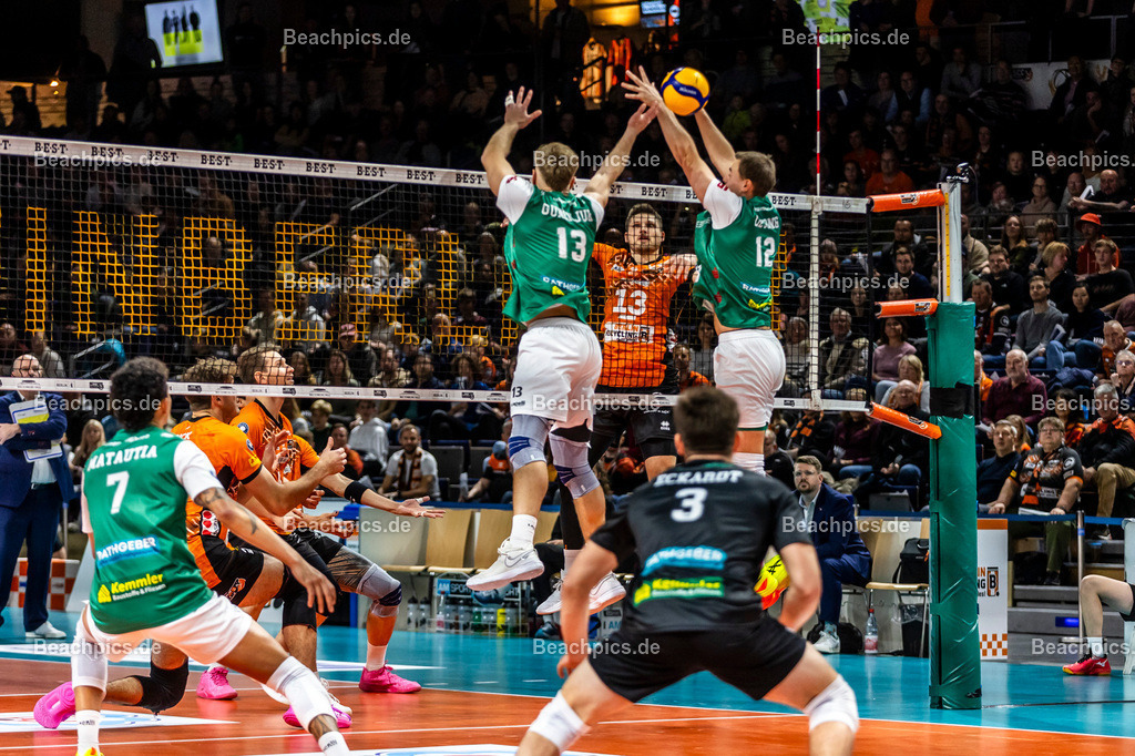 2024-00111594-Bundesliga-BR-Volleys-Haching-München |  16.11.2024; Berlin Foto: Gerold Rebsch - www.beachpics.de