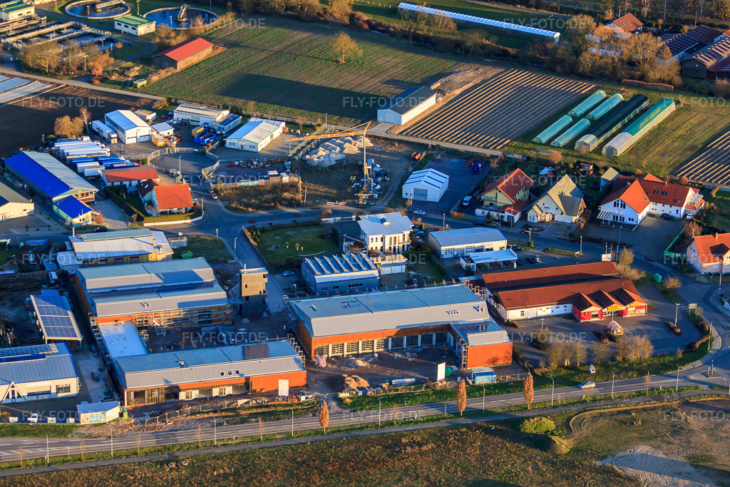Luftbild: Gewerbegebiet Nordring mit NETTO und Feruerwache der Freiwillige Feuerwehr Rülzheim und Serr Wintergärten GmbH in Rülzheim im Bundesland Rheinland-Pfalz in Deutschland.Foto: IMG_62263.jpg vom 23.02.2014 durch Werner Riehm/FLY-FOTO.deAuflösung des Originals: 4752 x 3168 pxWWW.RUELZHEIM.DE