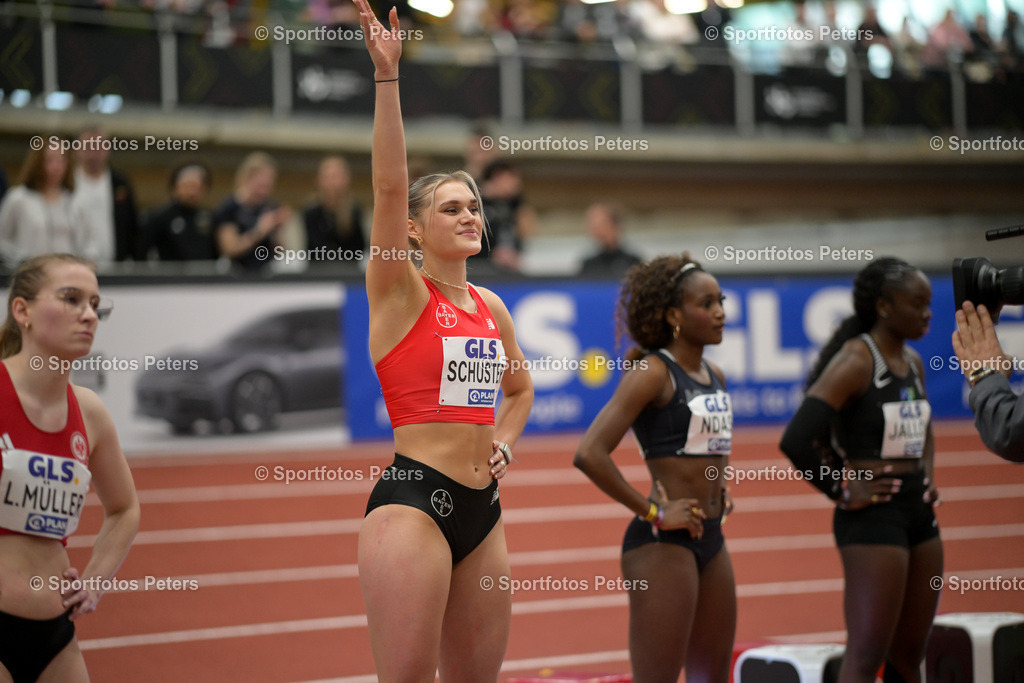DM Halle 2026_Samstag-156 | 28.02.2026, xkaix, Leichtathletik Deutsche Meisterschaften Halle 2026,  v.l. Franziska Schuster (TSV Bayer o4 Leverkusen) - Realisiert mit Pictrs.com