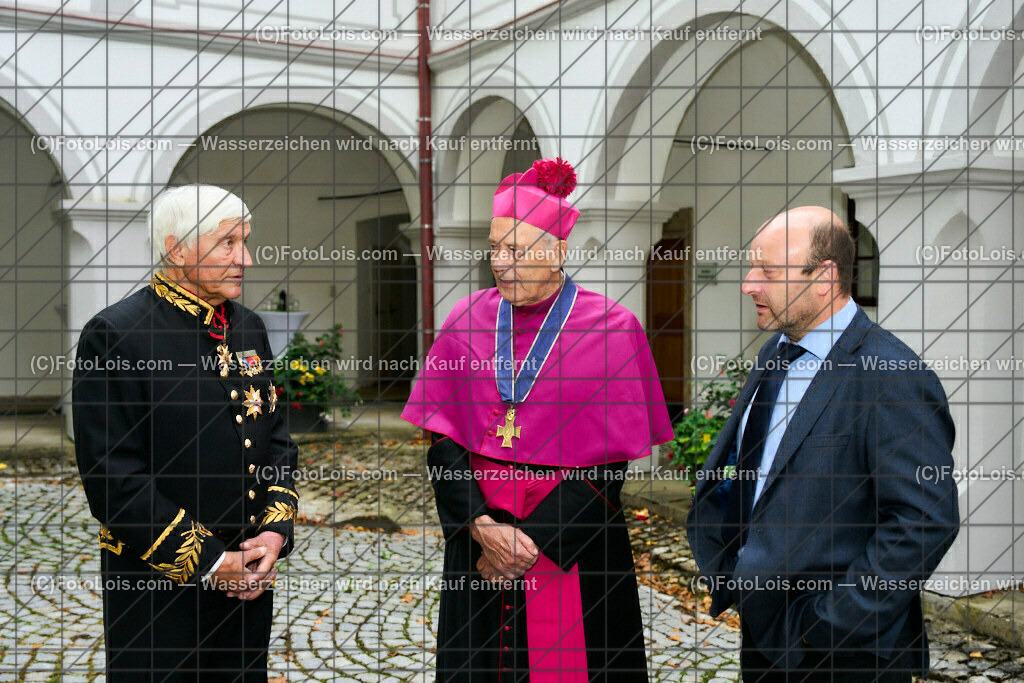 ALP3266_Jeanne de Ferrette_Hildebrand-Enichlmayr-Aigner | (C)FotoLois.com, Alois Spandl, 700stes Hochzeitsjubiläum - Albrecht II. mit Johanna von Pfirt in Thann (FR) im März 2024. Empfang des Organistionskommitees aus der Region Ferrette (Pfirt)/Thann aus dem Elsass mit Empfang durch die Stadtgemeinde und Bezirkshauptmannschaft Scheibbs im Schloss Scheibbs und anschließender Kranzniederlegung in der Kartausenkirche über der Krypta des Gründerehepaares durch Mitglieder des Templer Ordens im Beisein von Mitgliedern der Goldhaubengruppen, Fr 22. September 2023.