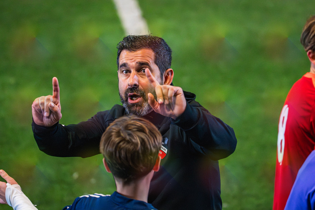 _BLR9721 | Professionelle Fußball- und Sportfotografie. Spielbilder online ansehen und kaufen – Einzelbilder oder komplette Galerien in hoher Qualität. - Realisiert mit Pictrs.com