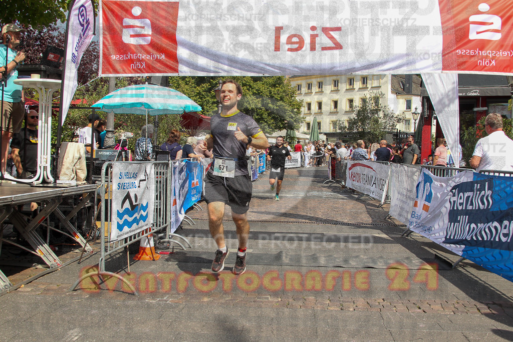 250824_1455_EV4_2360 | Sportfotografie im Rhein-Sieg Kreis, Köln, Bonn, NRW, Rheinland Pfalz, Hessen, etc. Unser Tätigkeitsfeld umfasst den Laufsport vom Volkslauf über den Marathon, Duathlon, Triathon bis zum Ultralauf wie Kölnpfad Ultra oder Schindertrail.