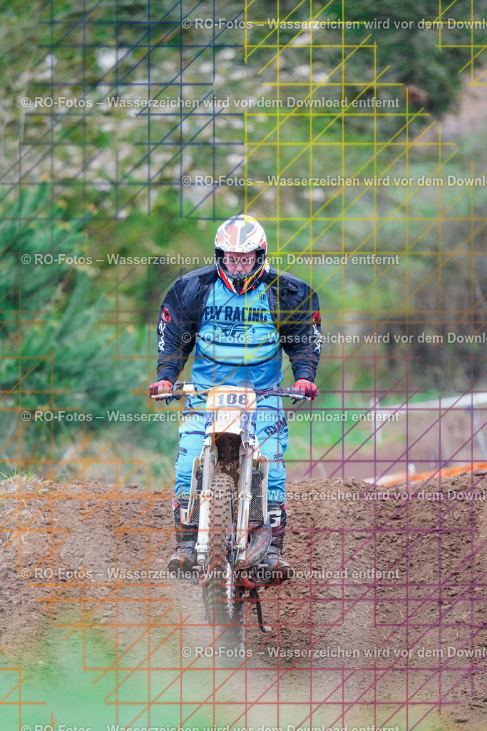 4 Lauf Mernes-656 | Sportfotografie von RO-Fotos: Motorsport, Motocross, Enduro, Laufveranstaltungen und Triathlon. Professionelle Fotos von Sportlern und Events. - Realisiert mit Pictrs.com