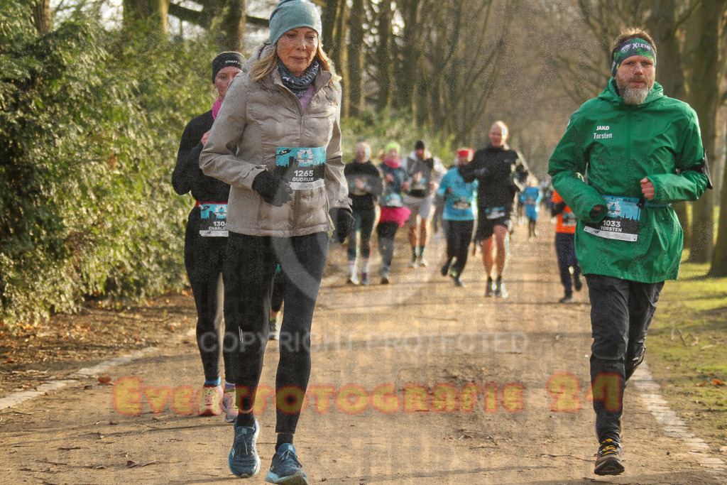 241231_1019_EV4_3854 | Sportfotografie im Rhein-Sieg Kreis, Köln, Bonn, NRW, Rheinland Pfalz, Hessen, etc. Unser Tätigkeitsfeld umfasst den Laufsport vom Volkslauf über den Marathon, Duathlon, Triathon bis zum Ultralauf wie Kölnpfad Ultra oder Schindertrail.