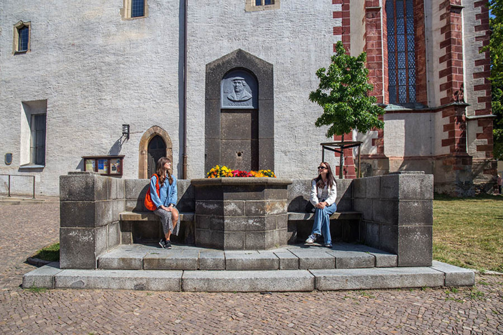 Wurzen - Lutherbrunnen | Entdecke über 20 Kategorien Leipzig-Motive: Foto-Downloads, hochwertige Poster, Leinwand- & Fine-Art-Prints. Jetzt Lieblingsfoto im Bildlexikon Leipzig Shop bestellen!