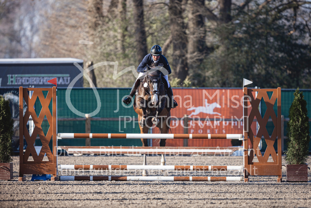 250408_Mühlen_SprPf-A1-135 | Deine schönsten Turniermomente als professionelle Fotos! Entdecke hochwertige Pferdesport-Fotografie im Online-Shop. Jetzt Fotos finden & bestellen!