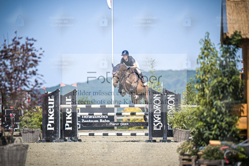DOS_1918 | Entdecke hochwertige Reitturnierfotos von Foto Oger. Professionell, emotional und authentisch – jetzt Lieblingsmomente im Shop bestellen. - Realisiert mit Pictrs.com
