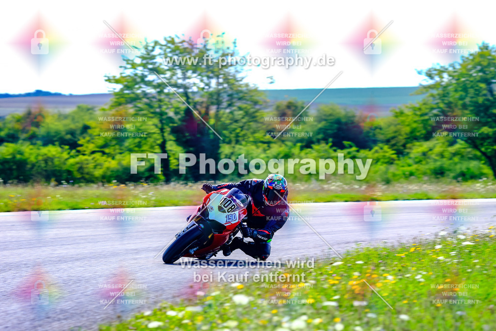 _OUR5792 | Hier findet Ihr Bilder von Touristenfahrten auf der Nürburgring Nordschleife oder von anderen Veranstaltungen die ich besucht habe. Viel Spass beim Durch Schauen 