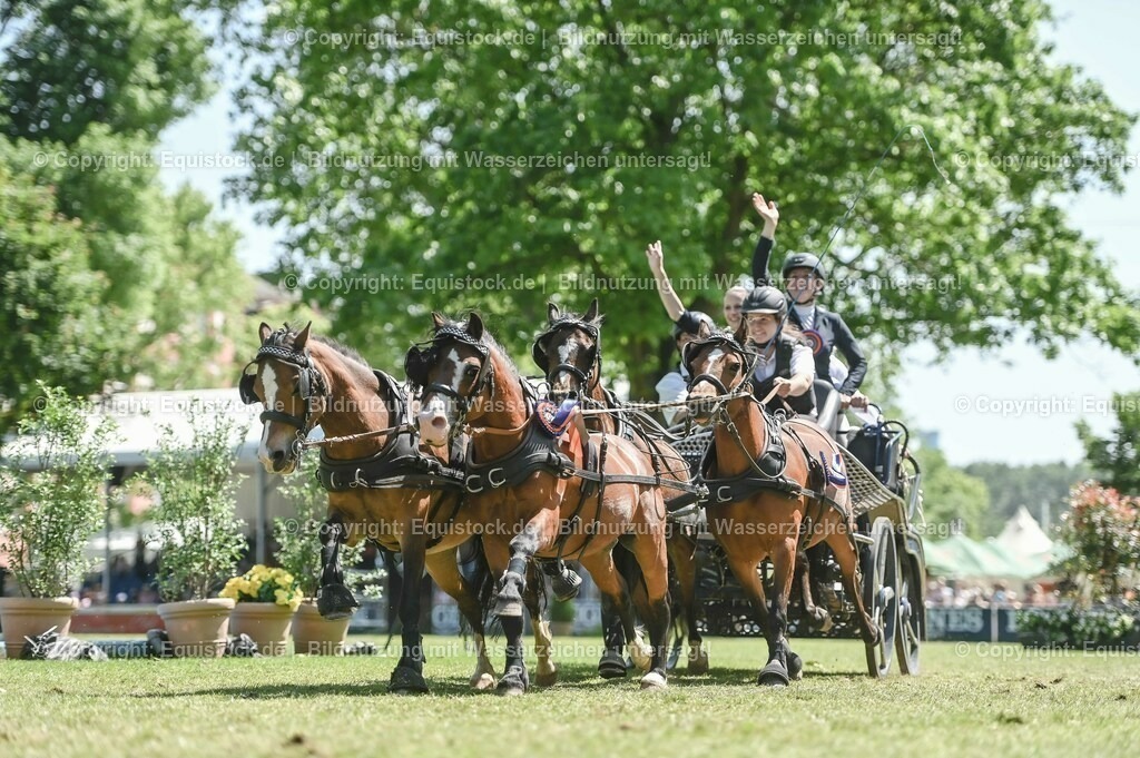 20230528_Jump-and-Drive_0292 | equistock