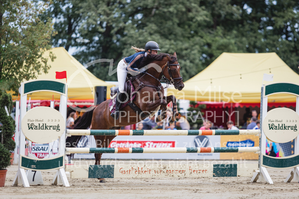 230824_Delbrueck_PonyTrophy-305 | Deine schönsten Turniermomente als professionelle Fotos! Entdecke hochwertige Pferdesport-Fotografie im Online-Shop. Jetzt Fotos finden & bestellen!