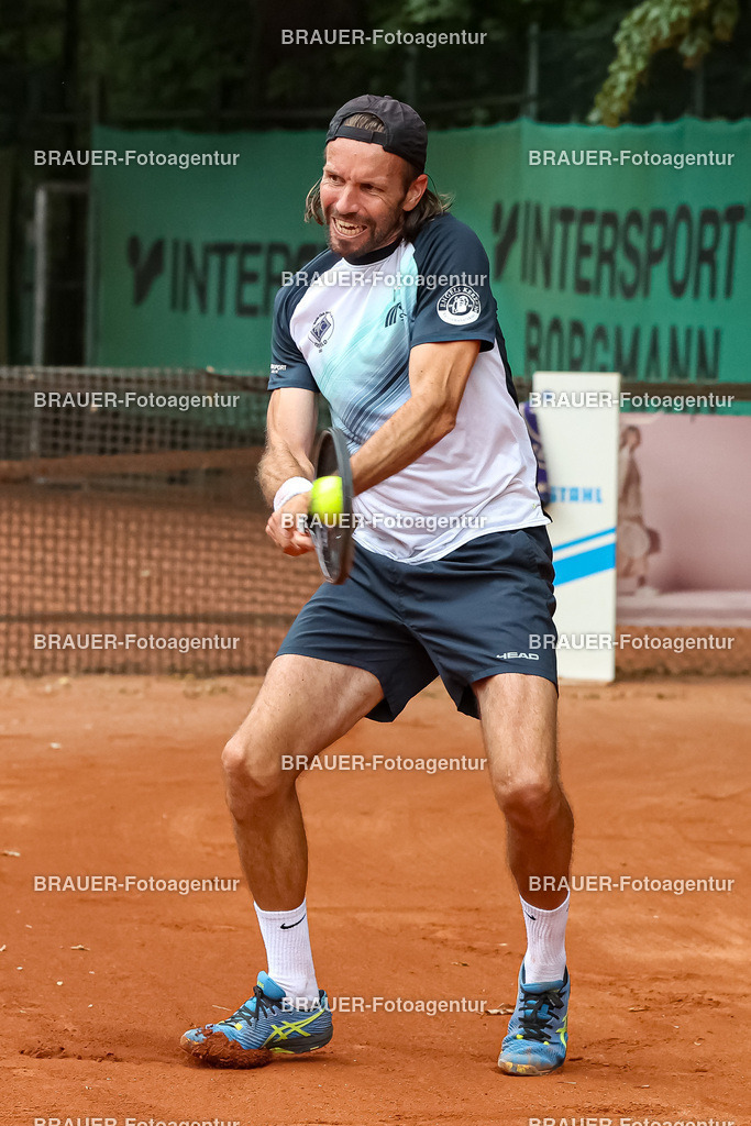 HTC Blau-Weiß Krefeld - LTTC Rot-Weiß Berlin  | Krefeld, Deutschland 21.07.2023, Gero Kretschmer (HTC Blau-Weiß Krefeld) gegen Nino Ehrenschneider (LTTC Rot-Weiss Berlin) ,

bei der 2. Tennis Bundesliga Nord Begegnung zwischen HTC Blau-Weiß Krefeld und LTTC Rot-Weiß Berlin am 21.07.2023 in Krefeld.

(Foto: BRAUER-Fotoagentur)
 
